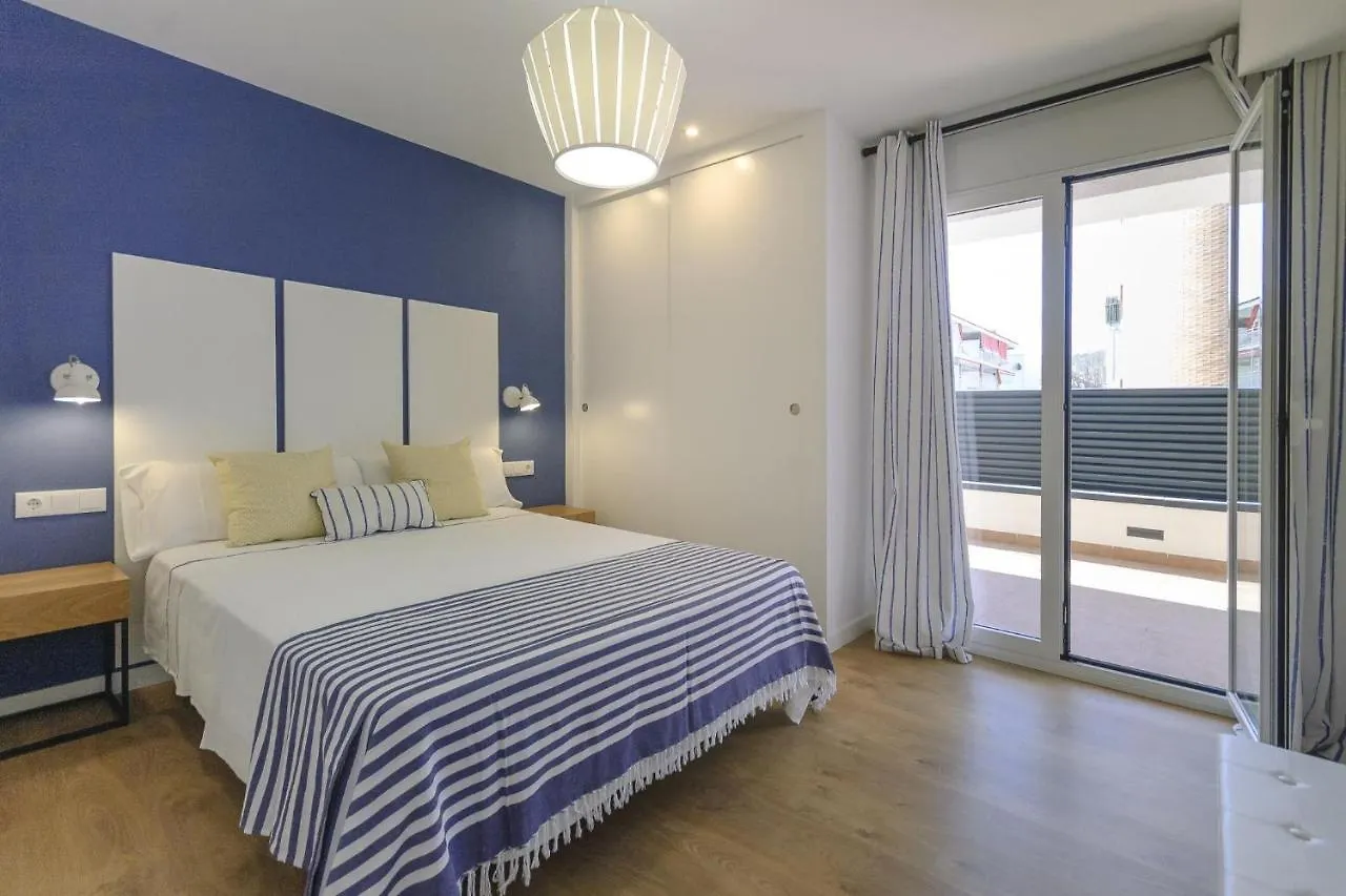 Lets Holidays Cozy Apartment With Terrace Tossa de Mar Hiszpania
